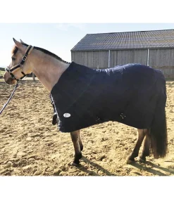 Couverture de box 850 deniers et 200gr de chez JMR